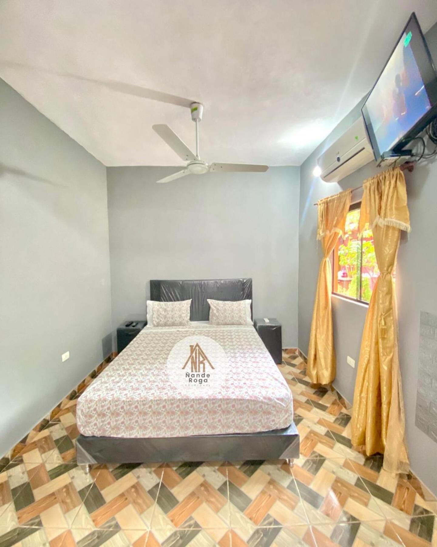 Hospedaje Nande Roga Capiata ภายนอก รูปภาพ