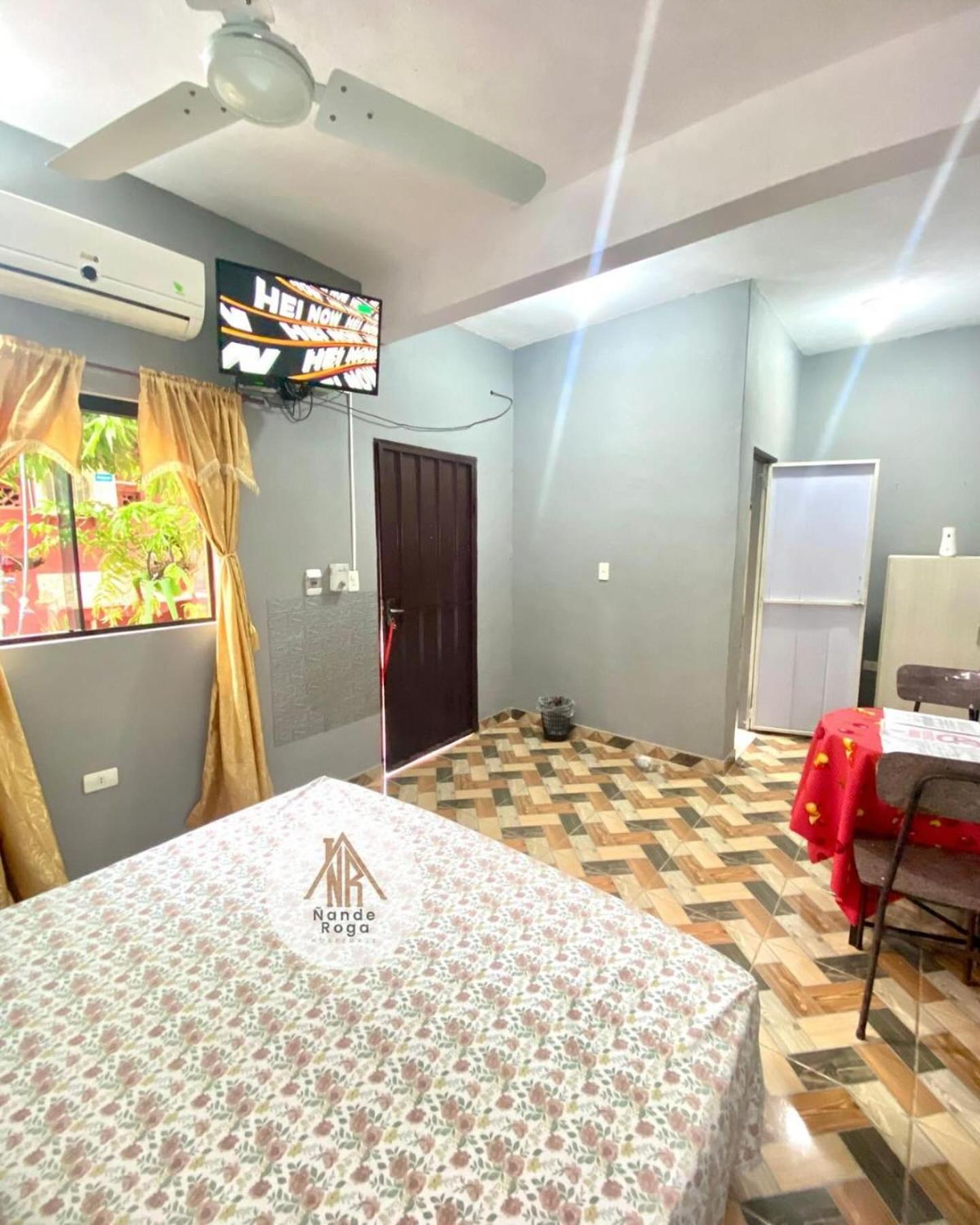 Hospedaje Nande Roga Capiata ภายนอก รูปภาพ